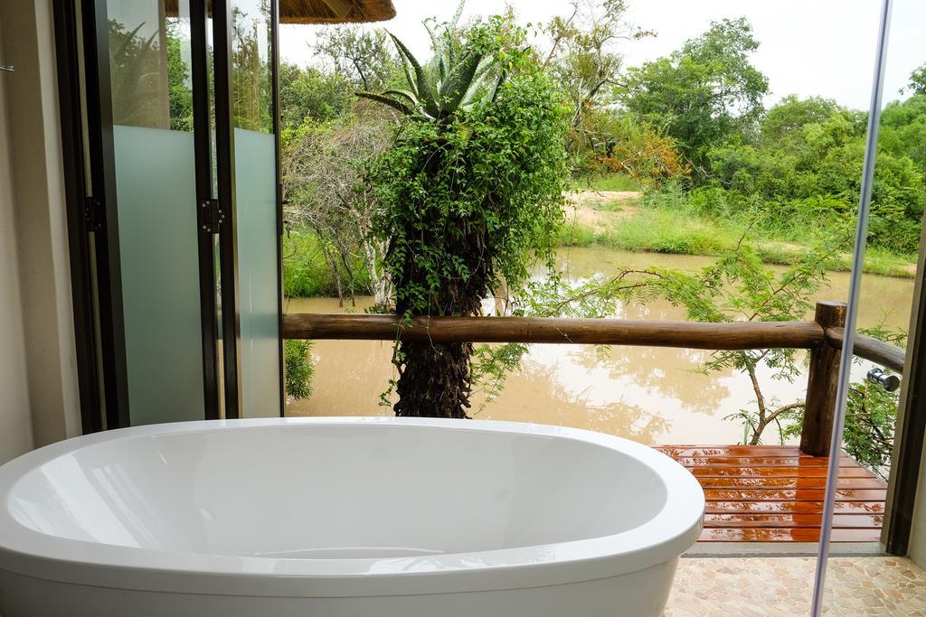 Cheetah Paw Eco Lodge Guernsey Nature Reserve Room photo